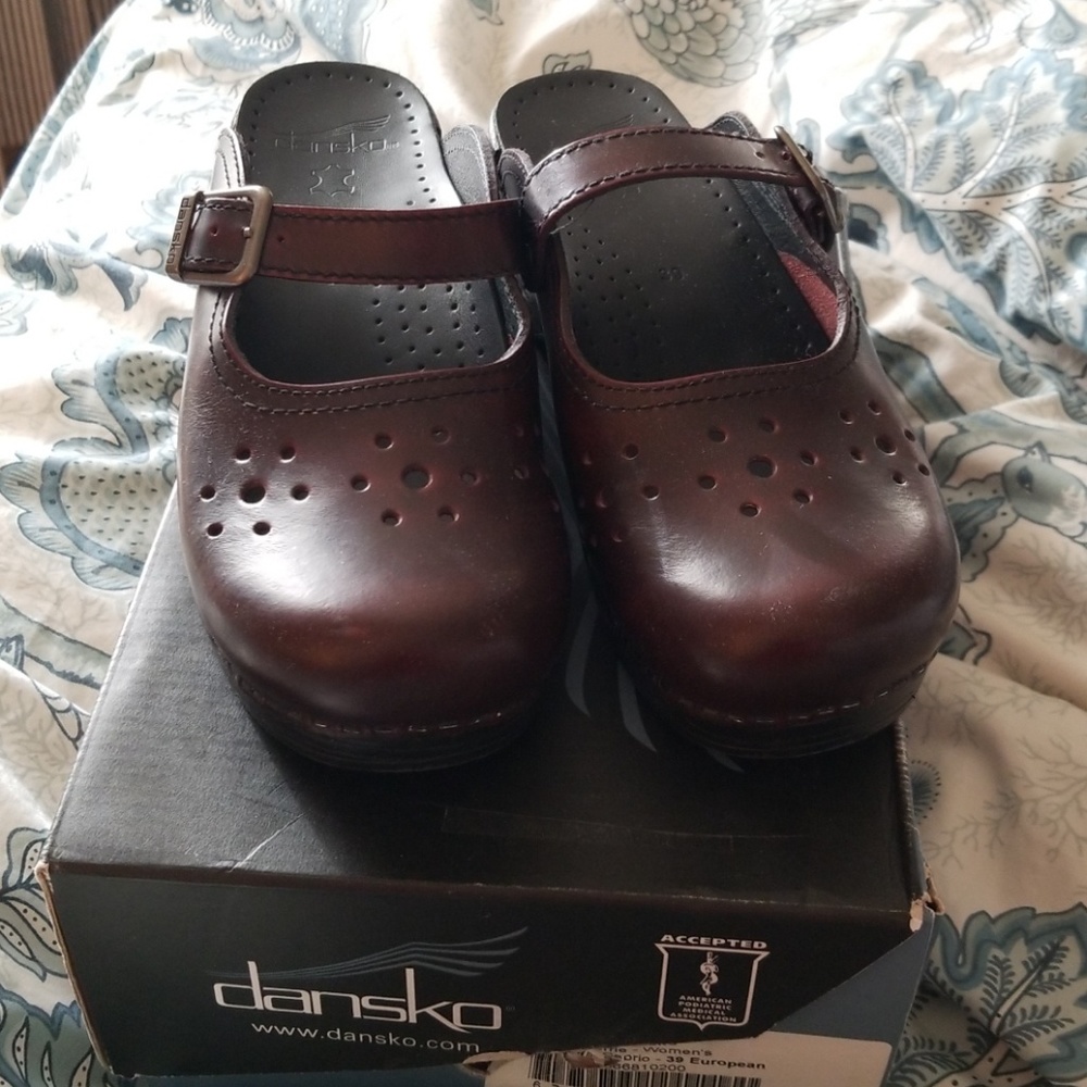 Dansko Merrie clogs